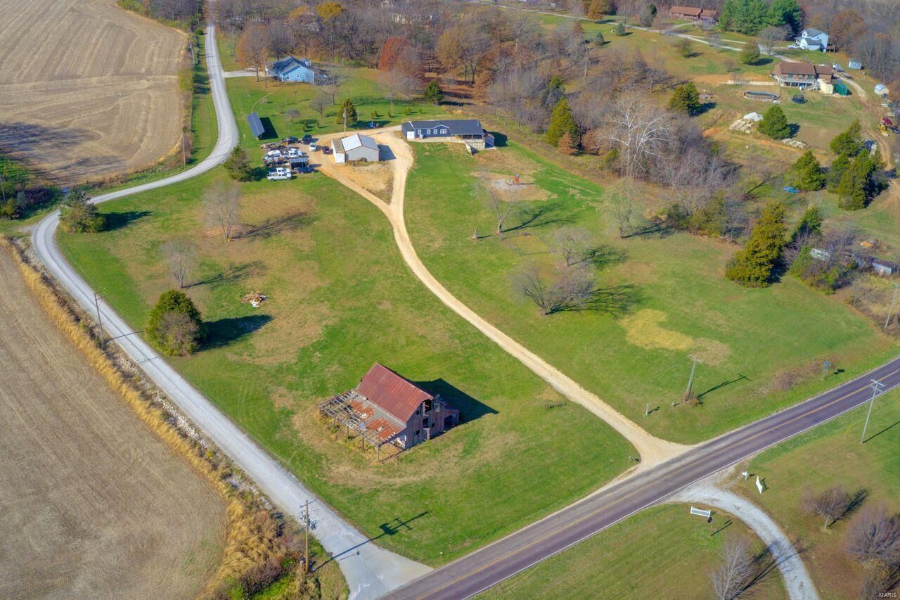 Property Photo: 1301 Highway H MO 63379