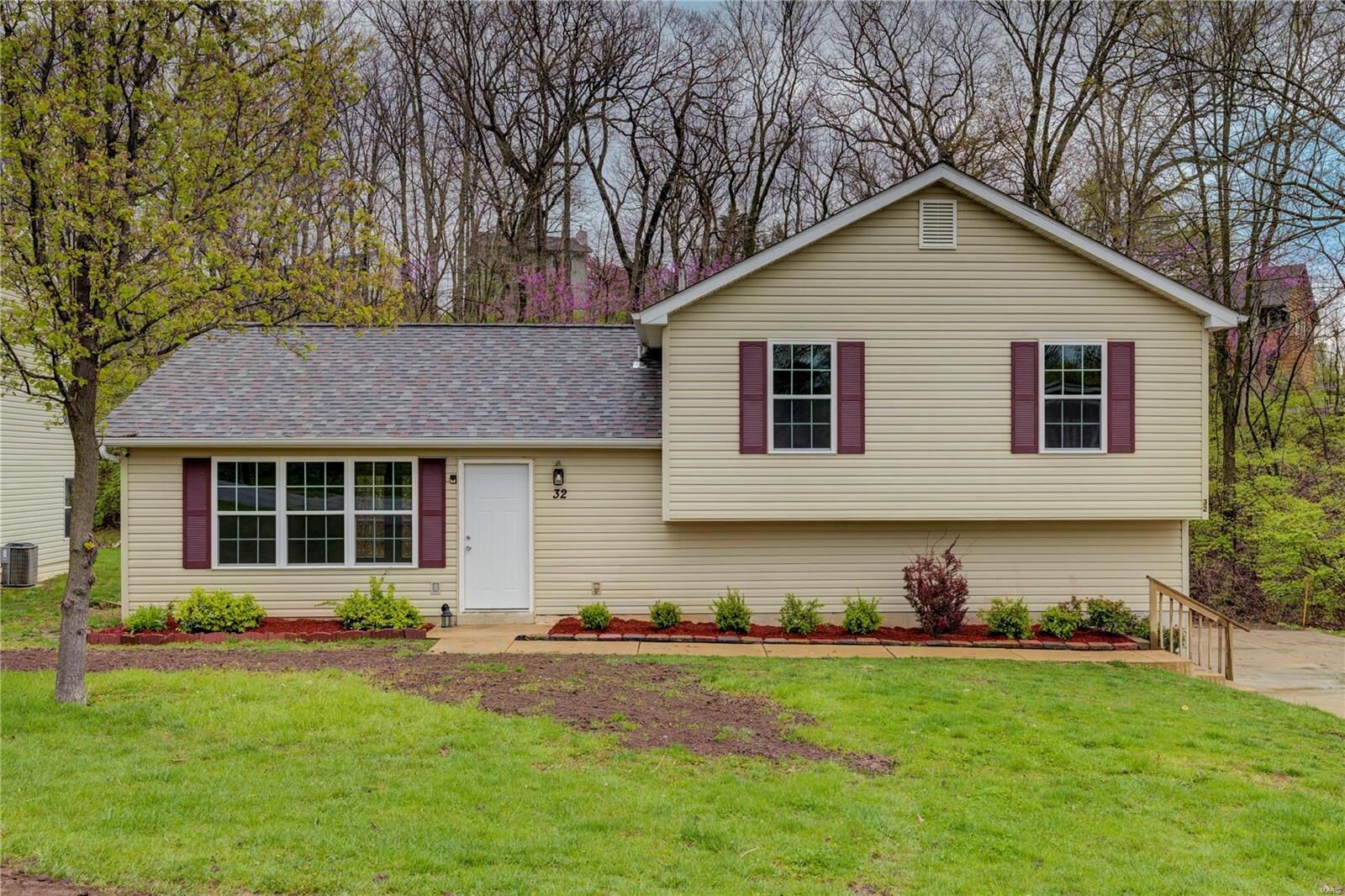 Property Photo: 32 Forest MO 63366
