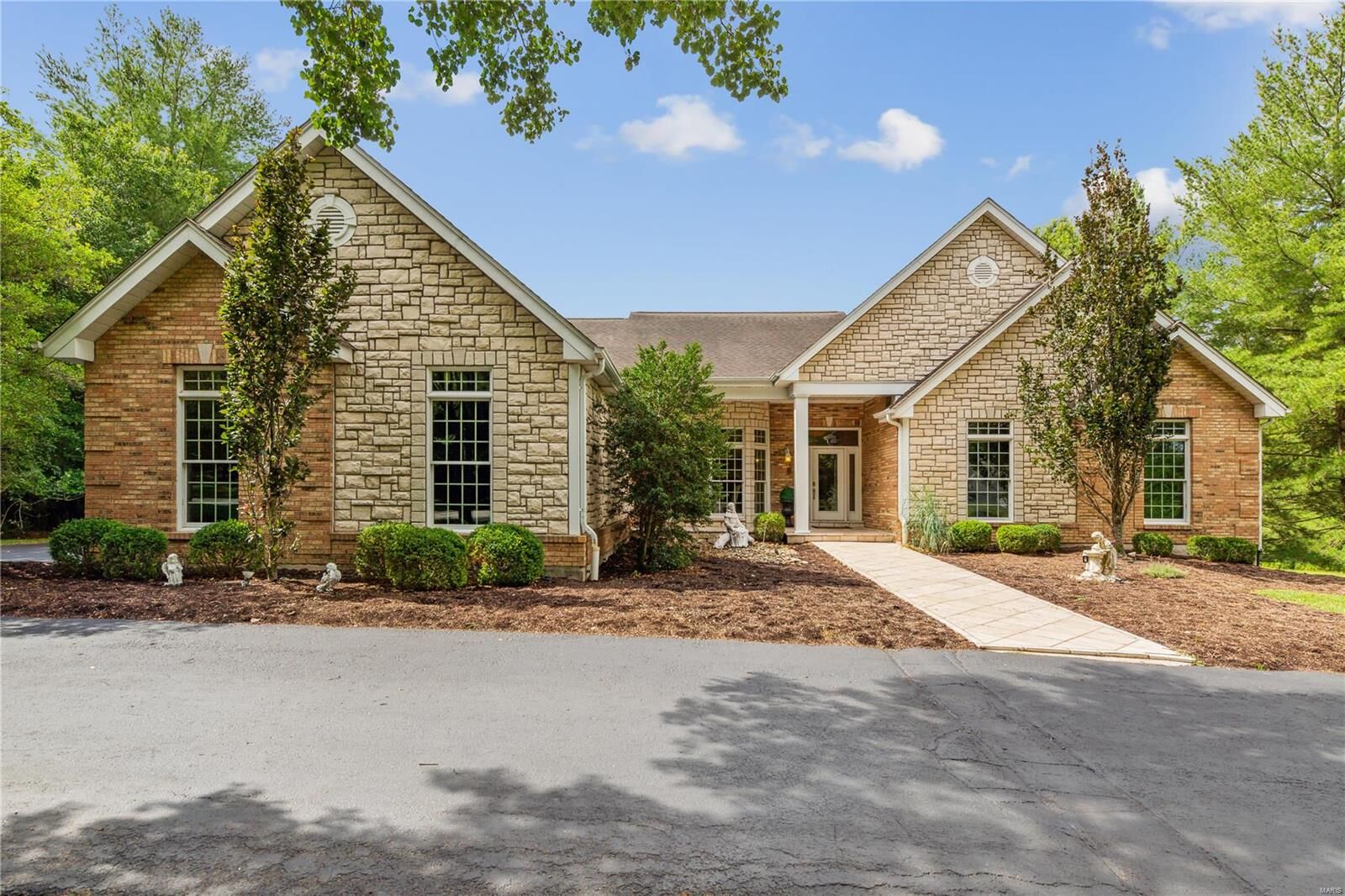 Property Photo: 17258 Portland Cove Lane MO 63038