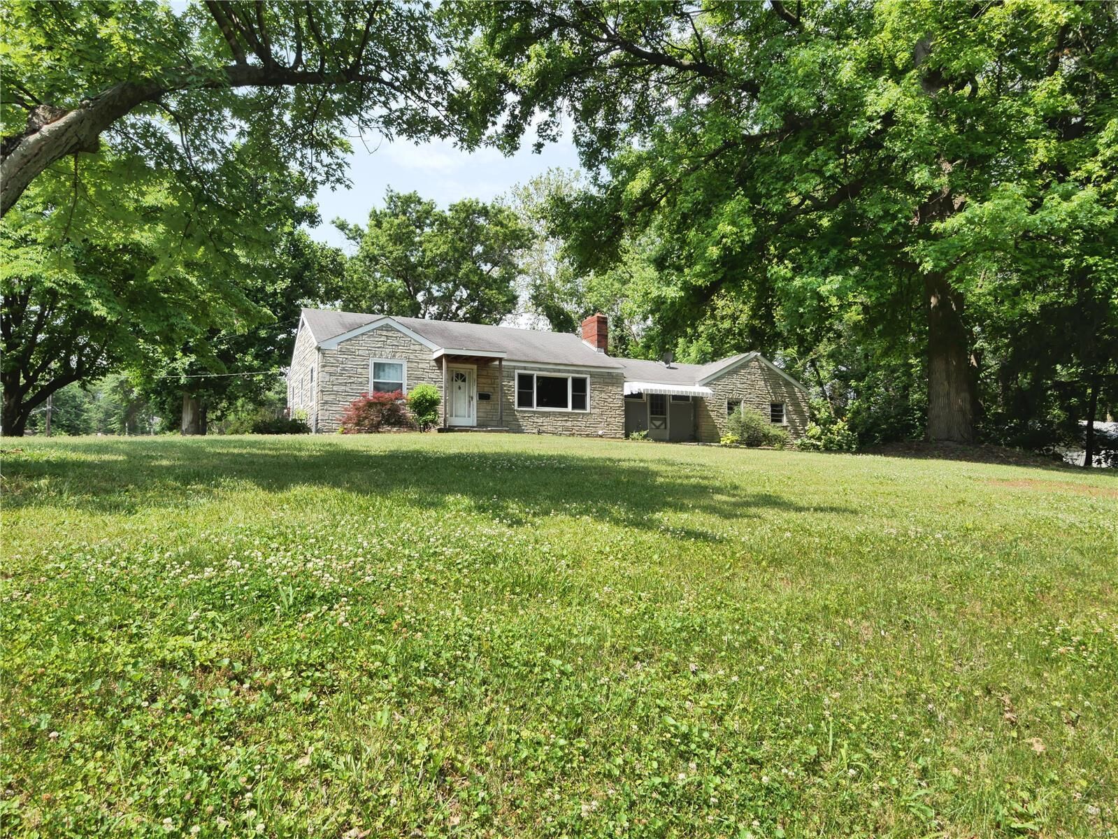 Property Photo: 502 Utz Lane MO 63042