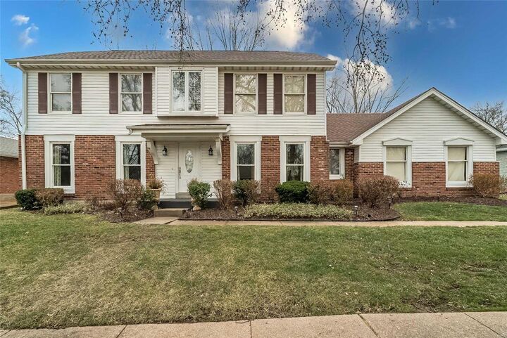14566 Brittania Drive  Chesterfield MO 63017 photo