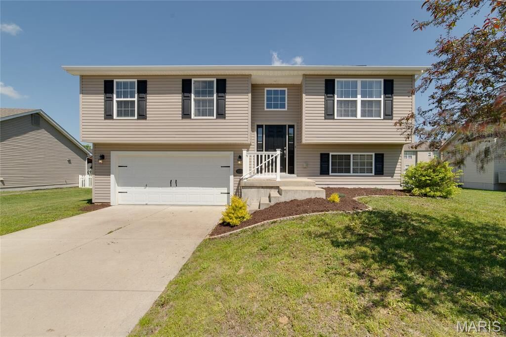 Property Photo: 192 September Street MO 63362