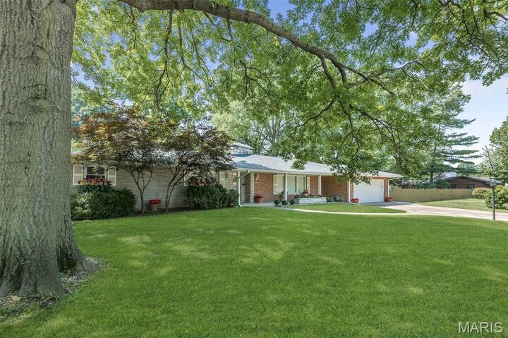 Property Photo:  43 Terrace Lane  IL 62040 