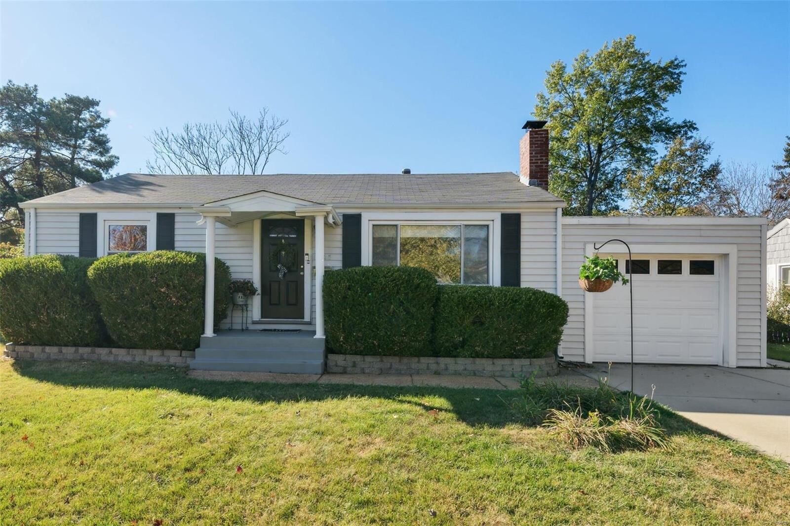 Property Photo: 1127 Evans Avenue MO 63122