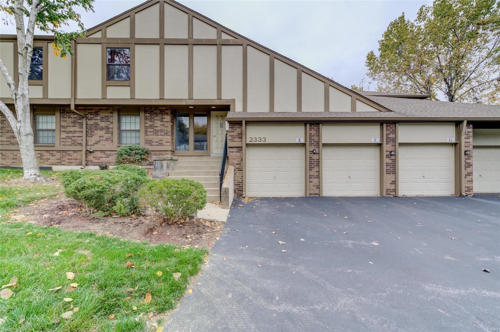 Property Photo: 2333 Seven Pines Drive 8 MO 63146