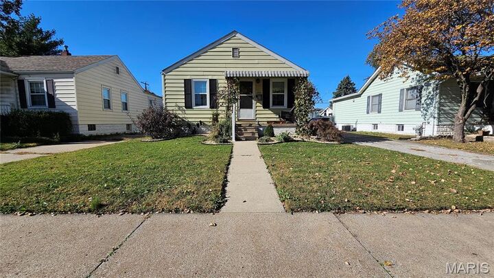 Property Photo: 2841 Ralph Street IL 62040