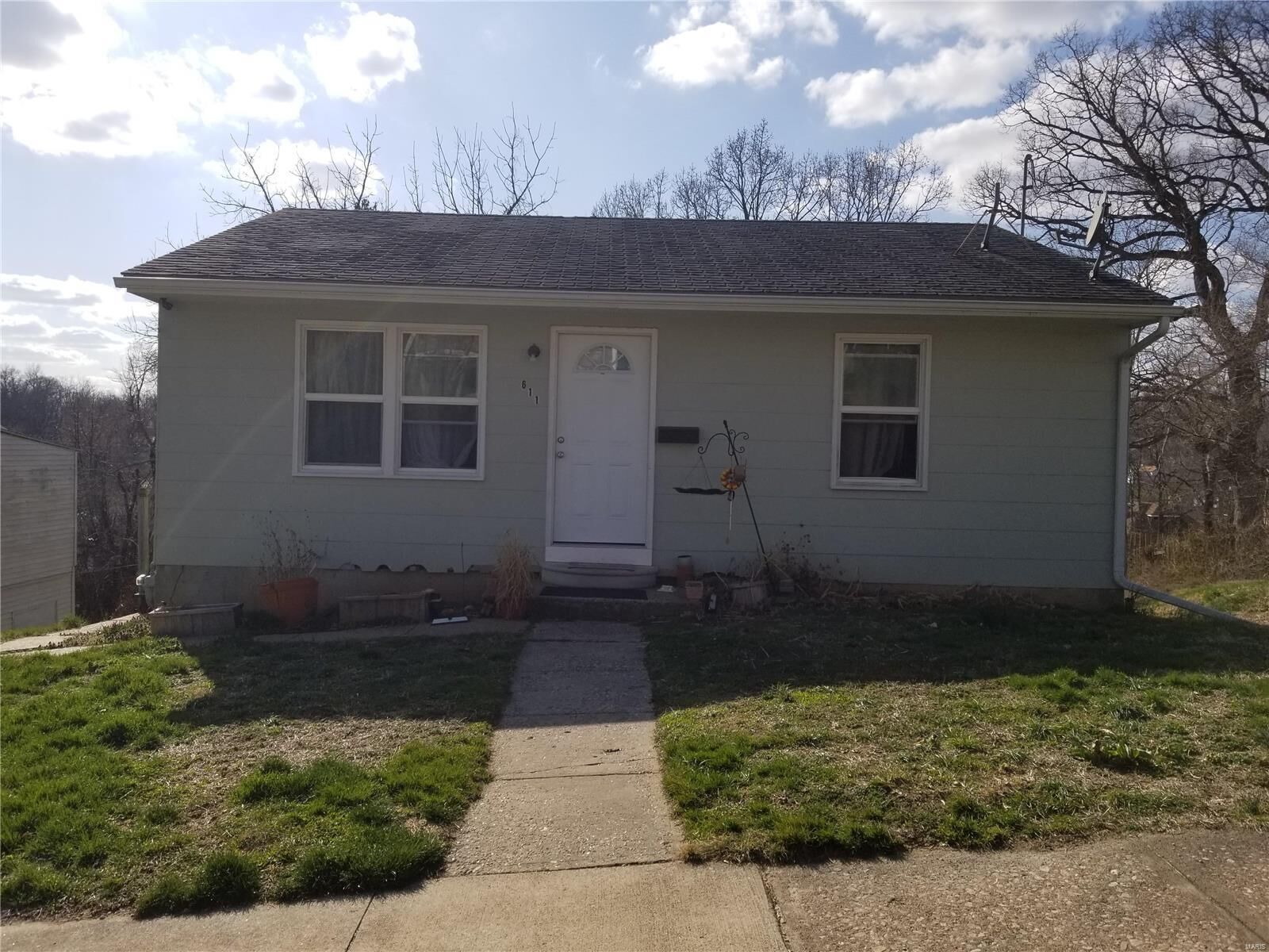 Property Photo: 611 Pine Street MO 63401