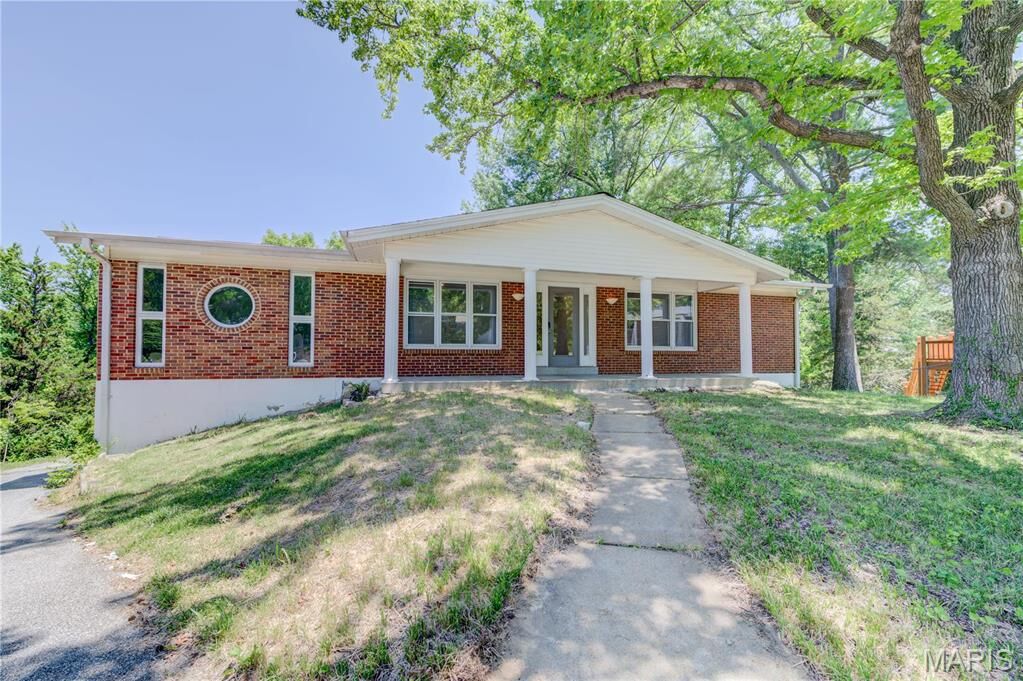 Property Photo: 1219 Blairshire Drive MO 63011