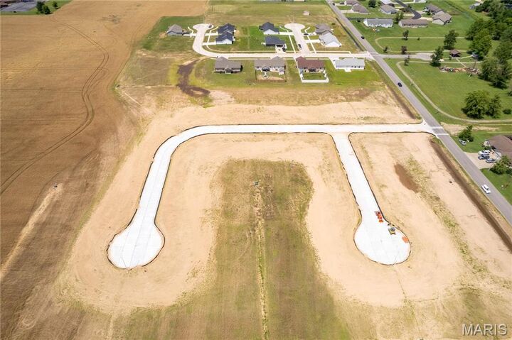 Property Photo: 404 Aster MO 63801