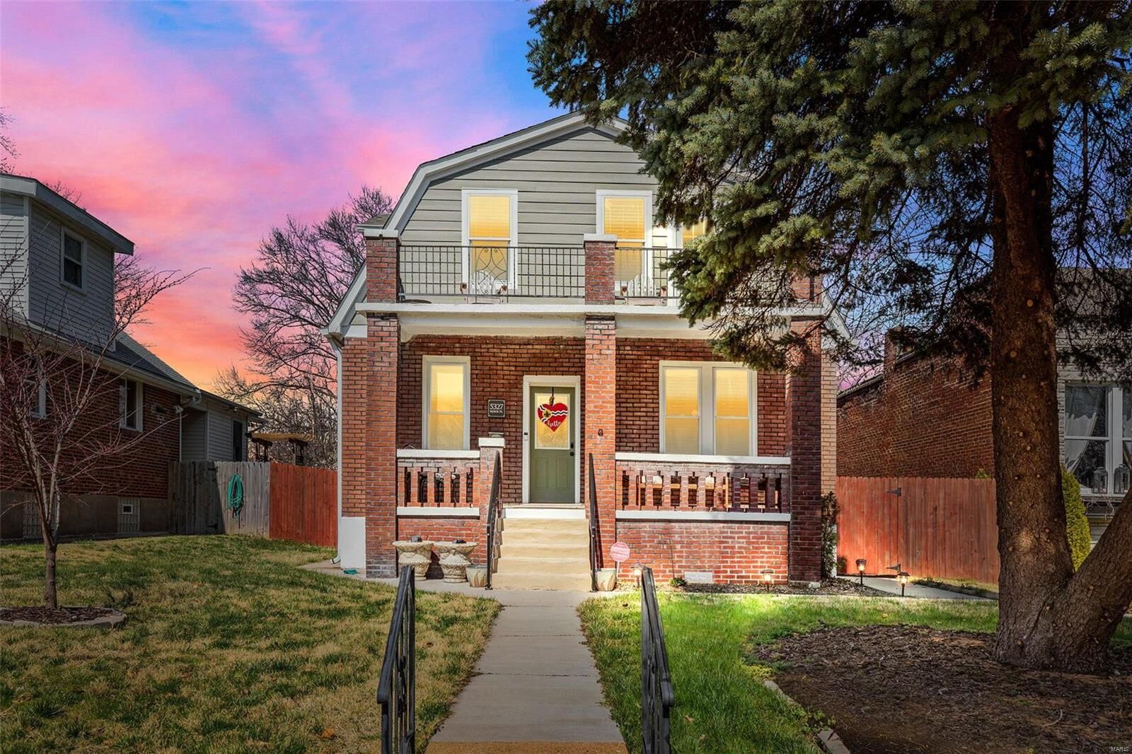Property Photo:  5327 Reber Place  MO 63139 