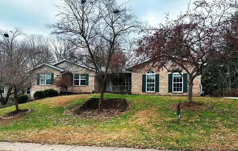 Property Photo:  1041 Stonybrook Drive  IL 62269