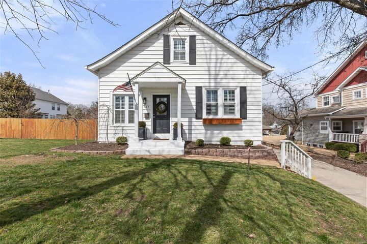 725 E Essex Avenue  St Louis MO 63122 photo