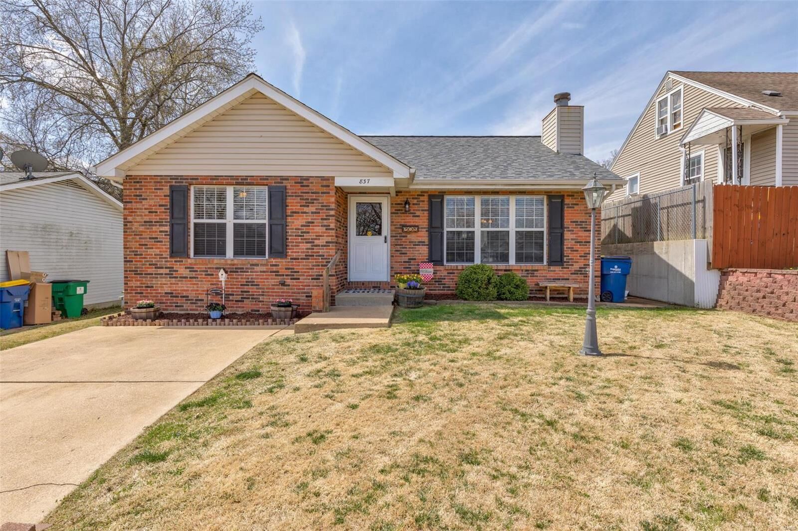 Property Photo: 837 Ann Street MO 63028