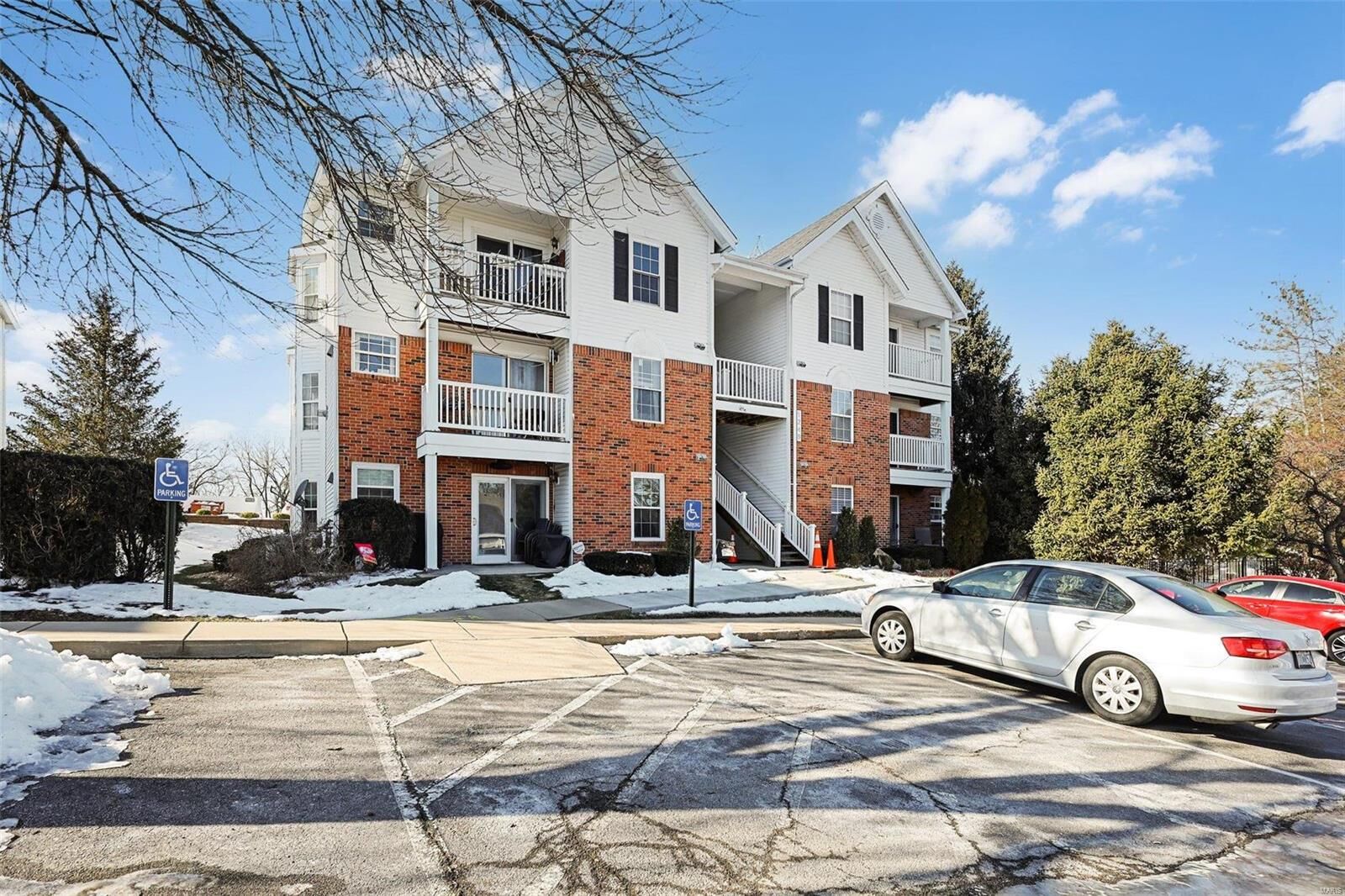 Property Photo:  1249 Woodland Point Drive  MO 63146 