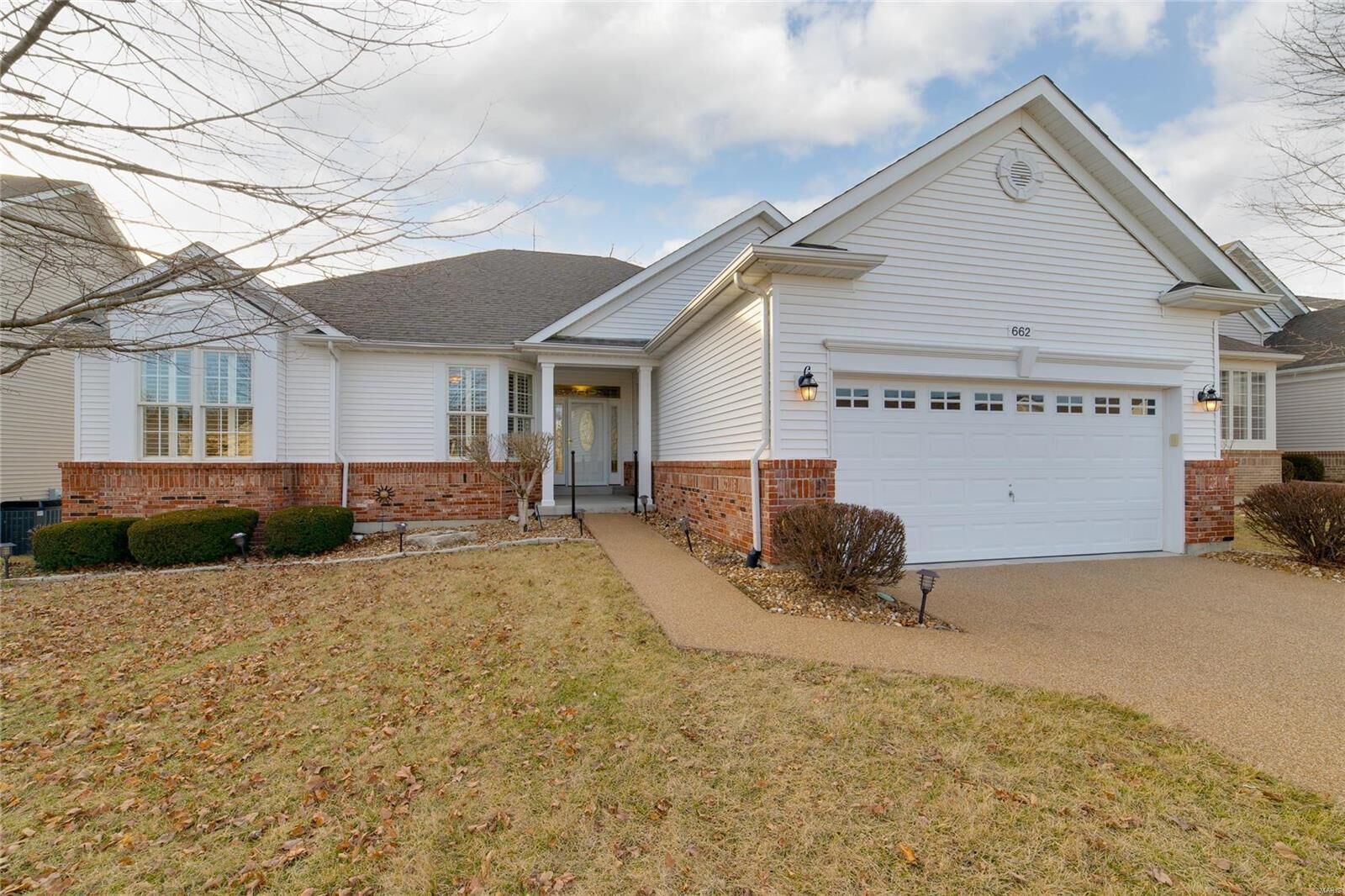 Property Photo:  662 Falconcrest Drive  MO 63367 
