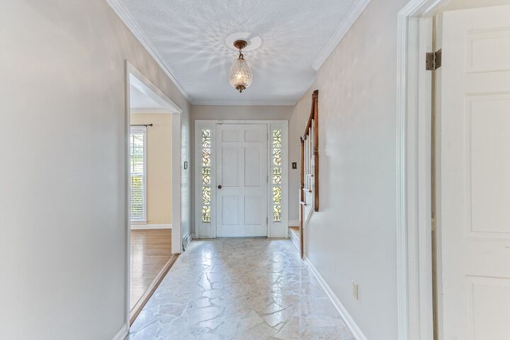 Property Photo: 5909 Brierhedge Ave TN 38120