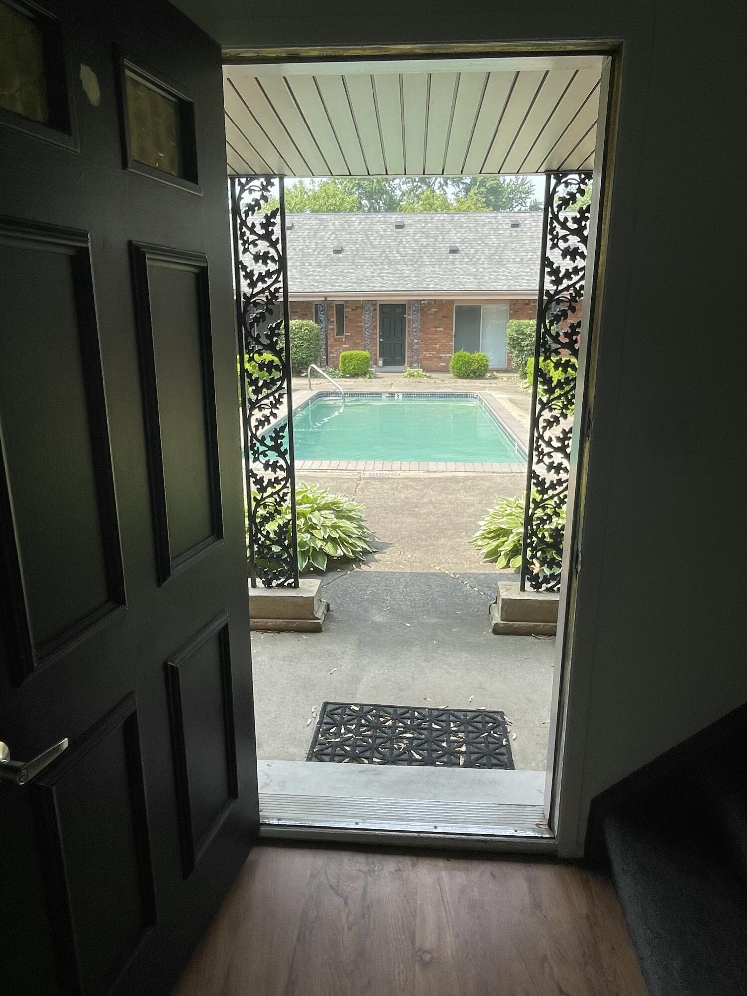 Property Photo:  620 E Lincoln Avenue  MI 48067 