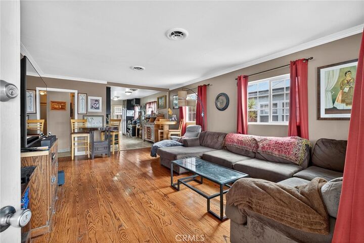 4547 W 141st Street  Hawthorne CA 90250 photo