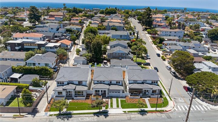 Property Photo:  1011 S Prospect Avenue  CA 90277 