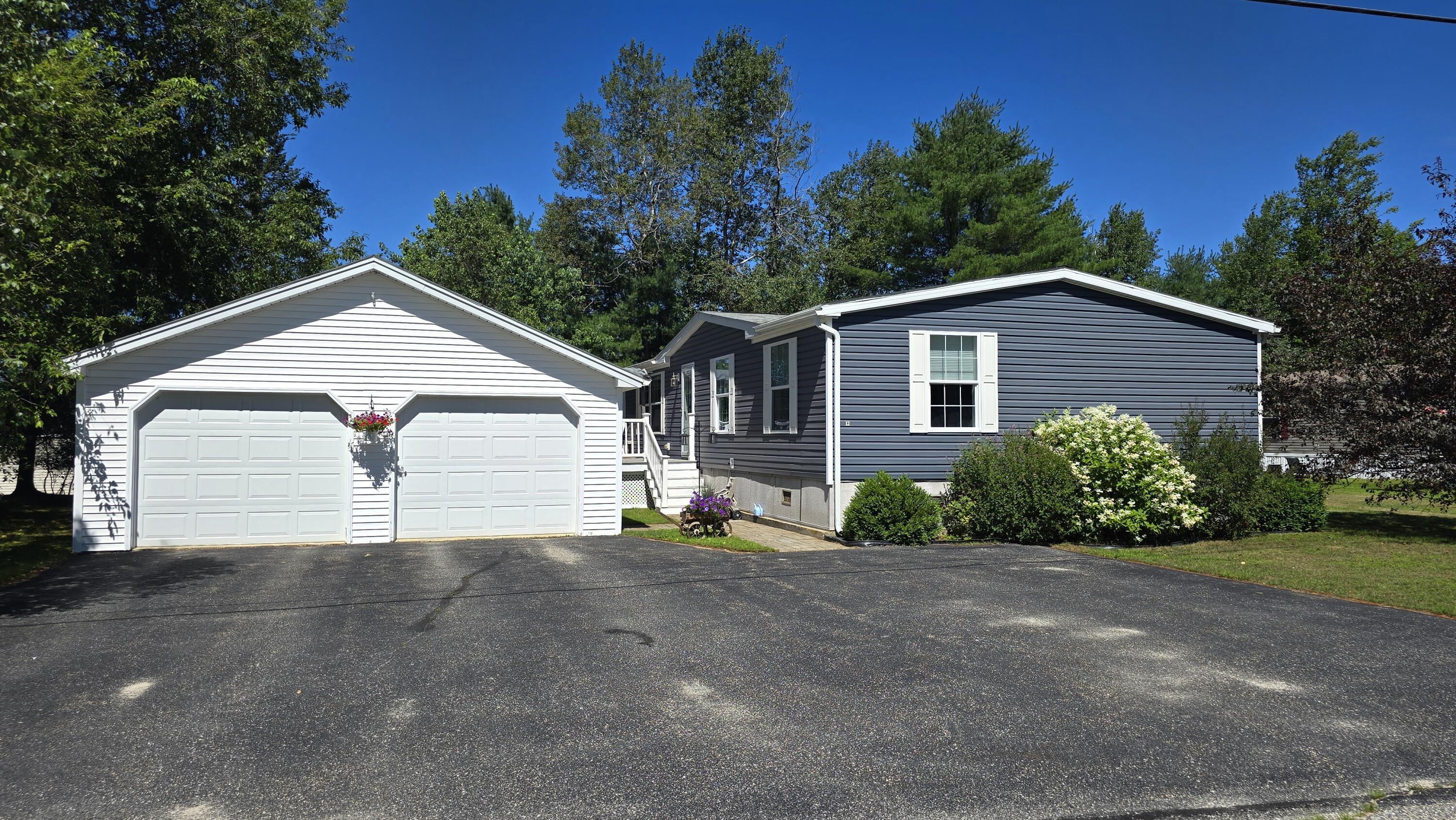 Property Photo: 12 Sunset View ME 04280