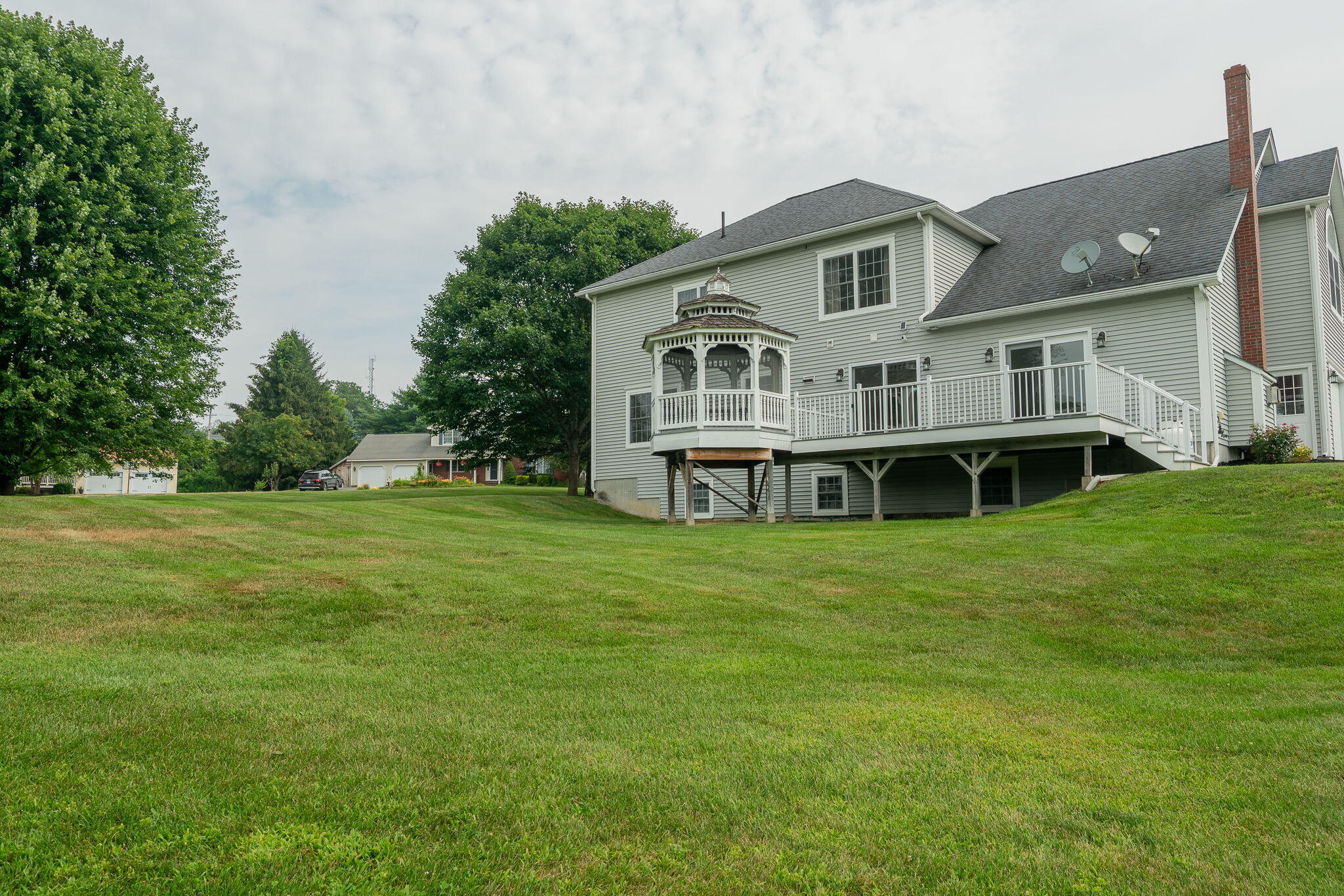 Property Photo:  72 Amberley Way  ME 04210 