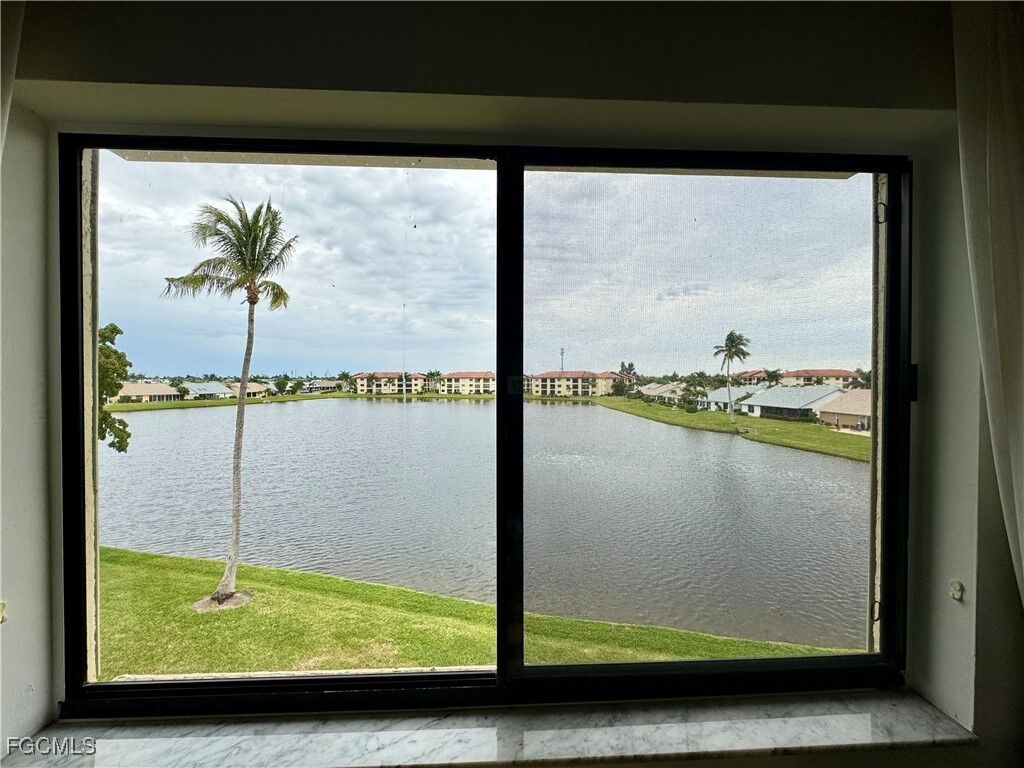 Property Photo: 11220 Caravel Circle 305 FL 33908