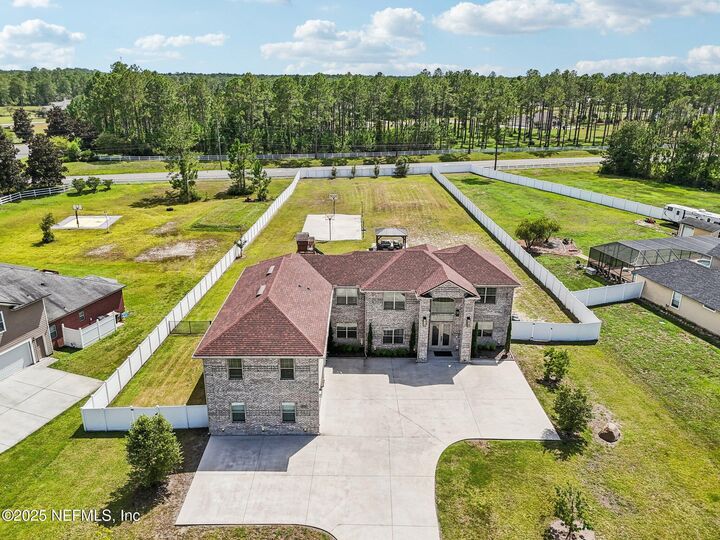 Property Photo: 10114 Fair Hill Court FL 32219