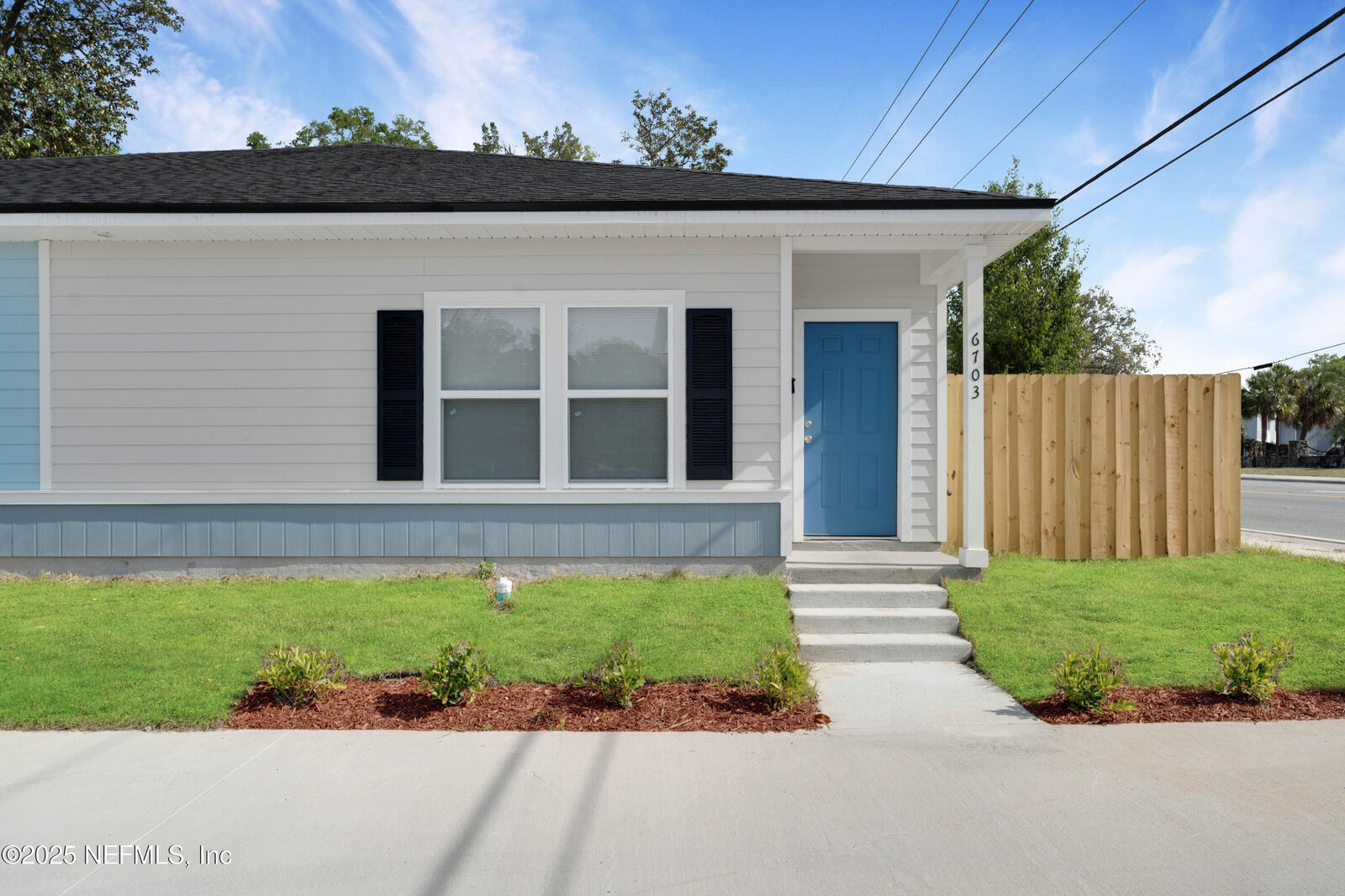 Property Photo:  6703 Bakersfield Drive  FL 32210 