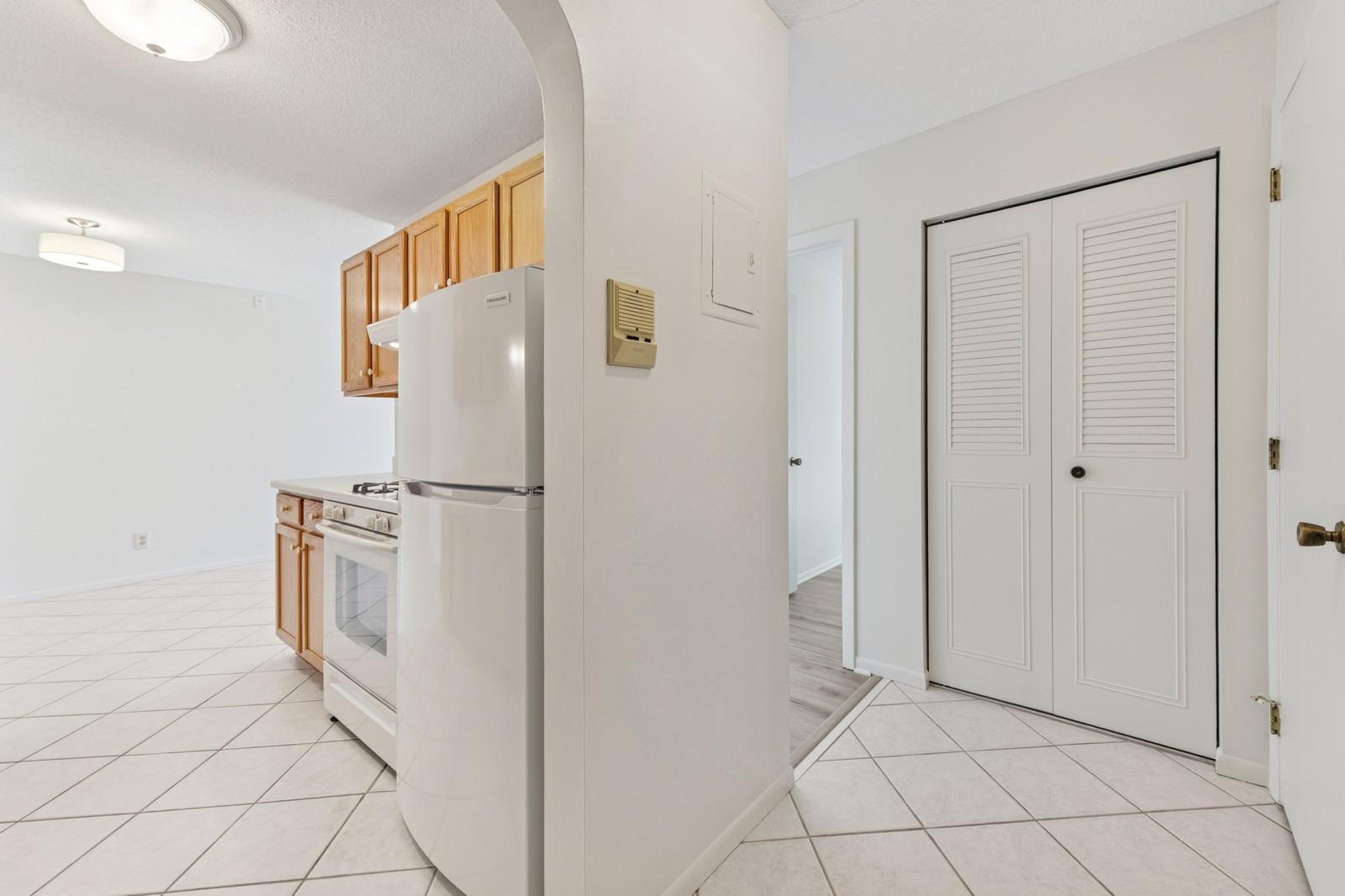 Property Photo: 7320 York Avenue S 208-2 MN 55435