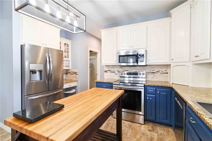 Property Photo: 3230 Colton Drive AR 72762