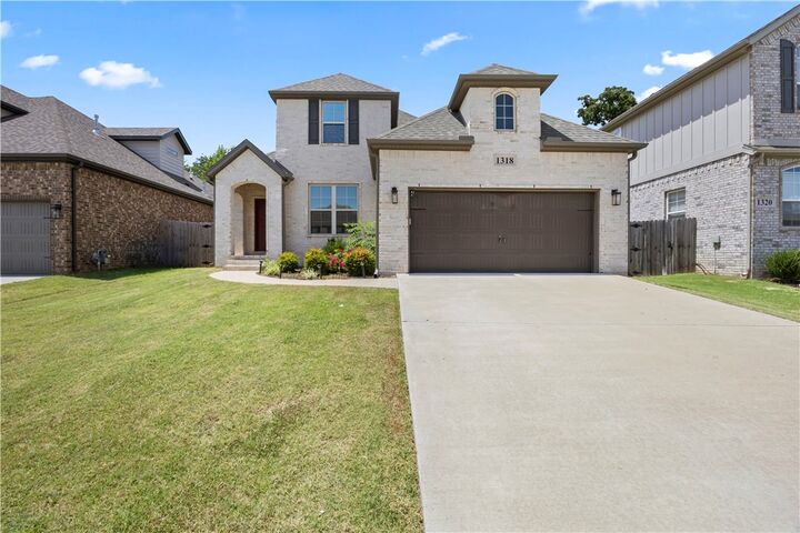 Property Photo: 1318 Park Street AR 72745