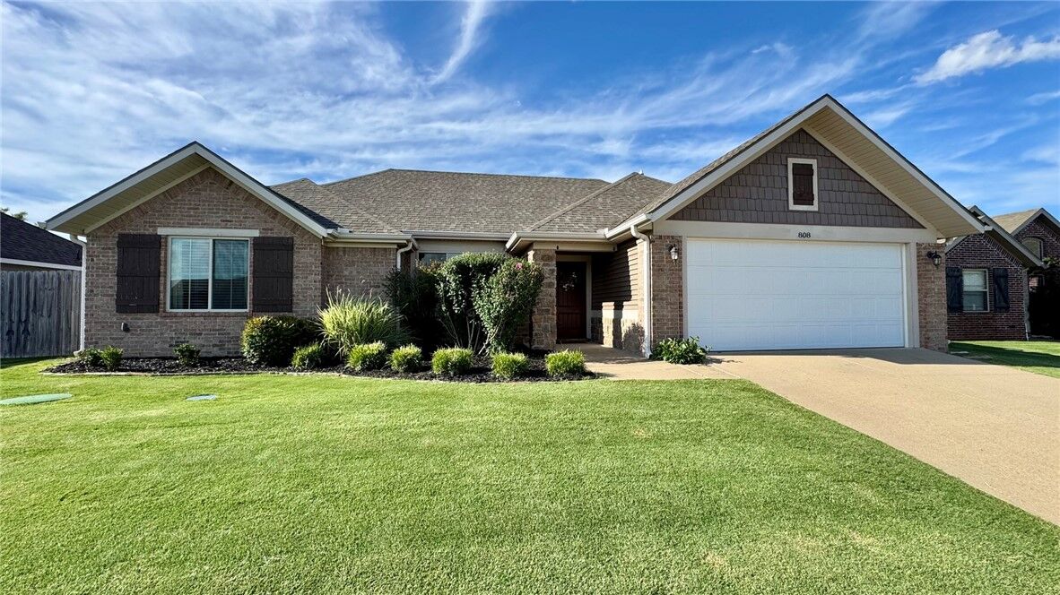 Property Photo: 808 Sand Street AR 72718