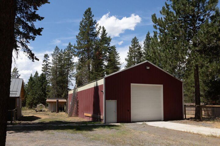 Property Photo:  52575 Ammon Road  OR 97739 