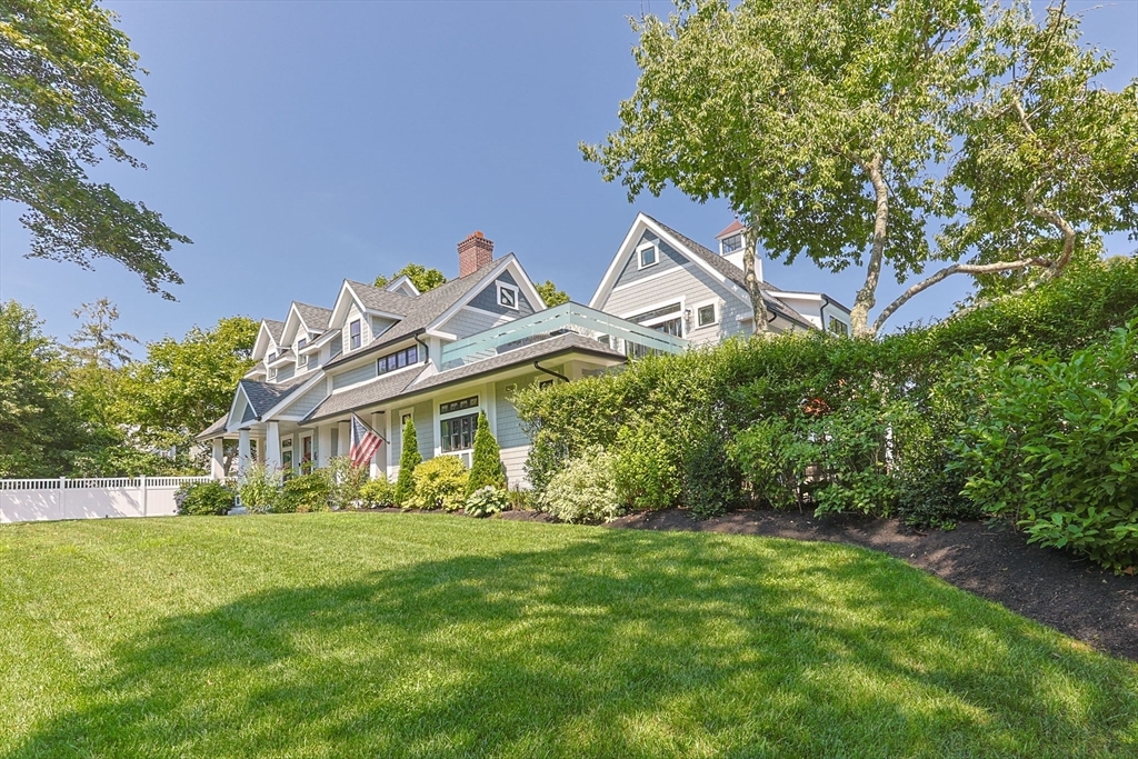 Property Photo:  205 Forest St  MA 02645 