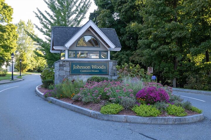 Property Photo:  112 Johnson Woods Dr 102  MA 01867 