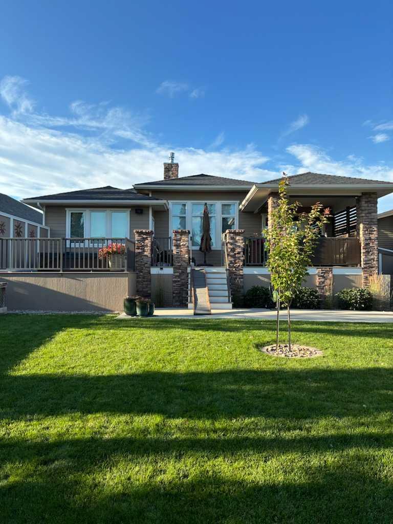 Property Photo:  2147 Cottonwood Drive  AB T1M 0A6 