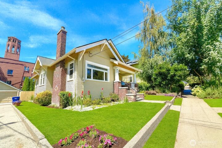 Property Photo:  6515  22nd Ave NW  WA 98117 