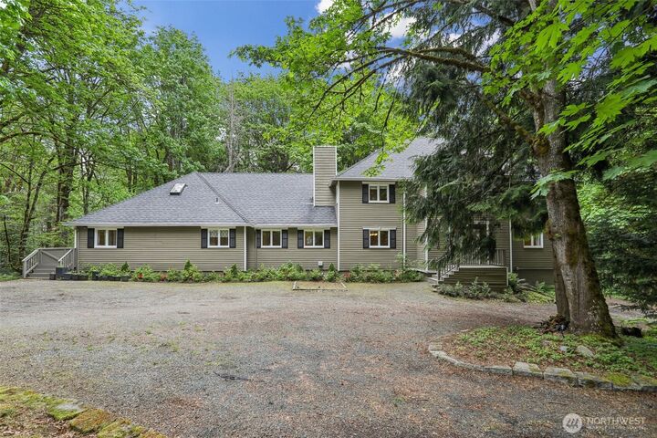 Property Photo: 24010 SE 168th Street WA 98027