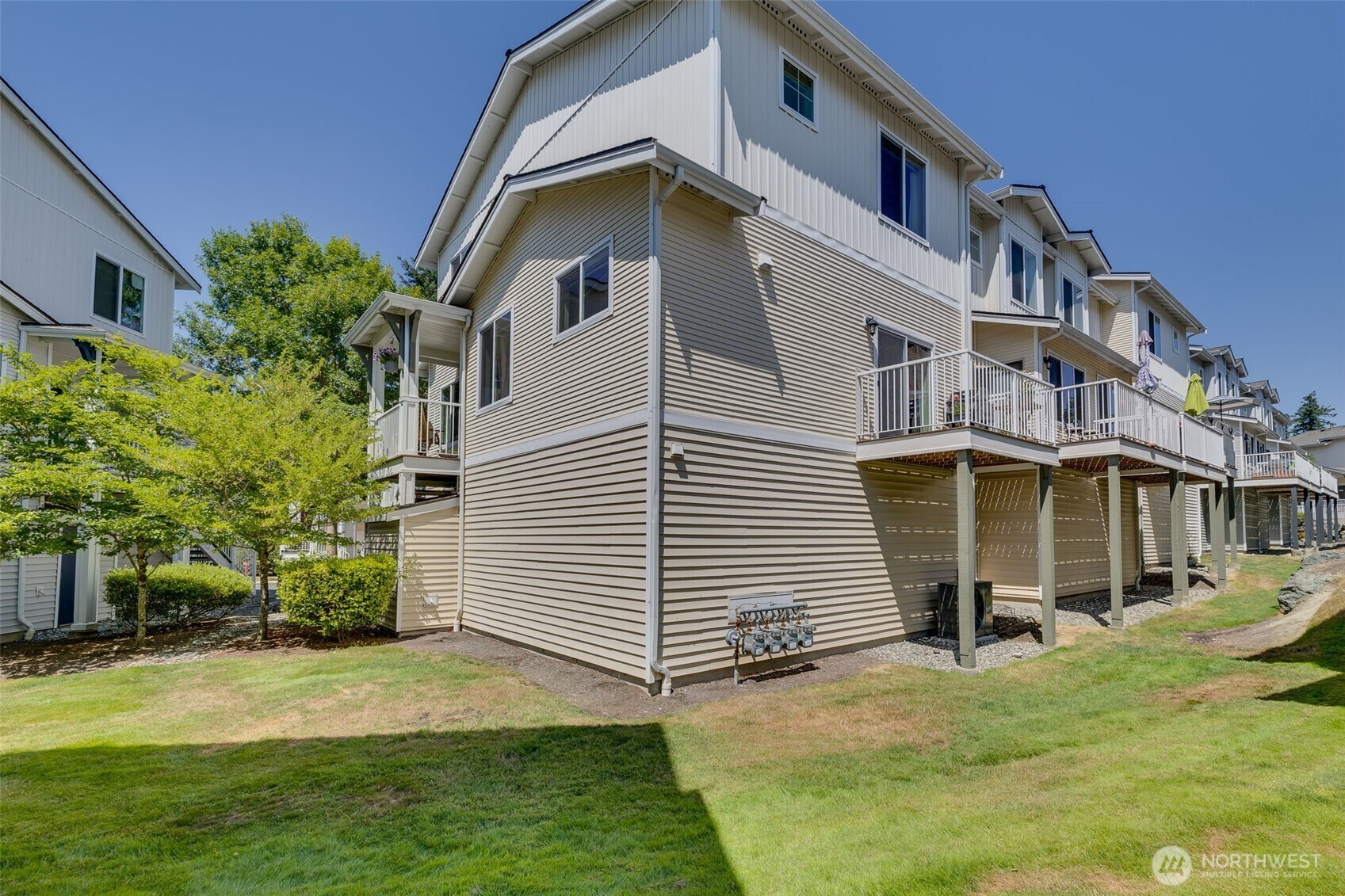 Property Photo: 14915 38th Drive SE U1153 WA 98012