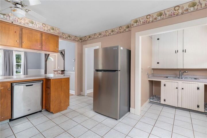 Property Photo:  509 School Street  RI 02852 