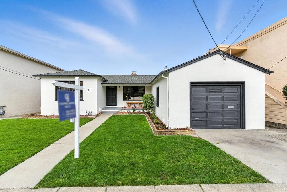 Property Photo: 636 Easton Avenue CA 94066