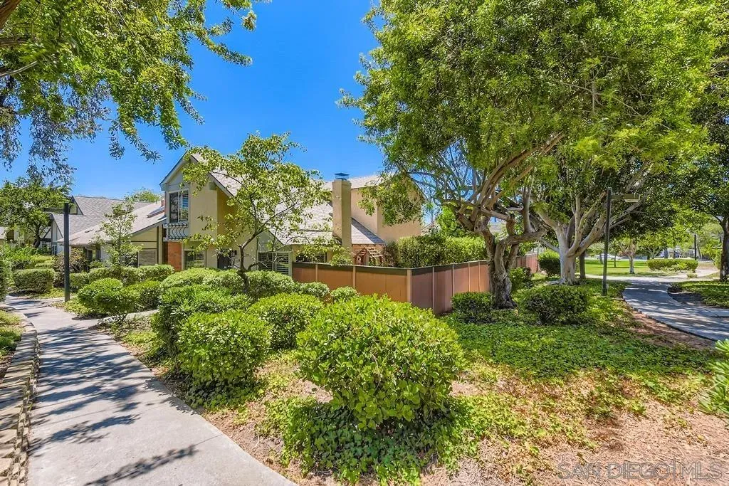 Property Photo:  5150 Abuela Dr  CA 92124 