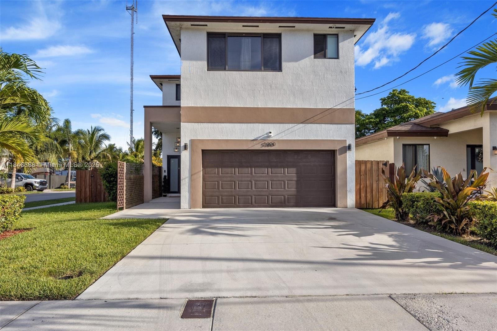 Property Photo:  5200 SW 22nd St  FL 33023 