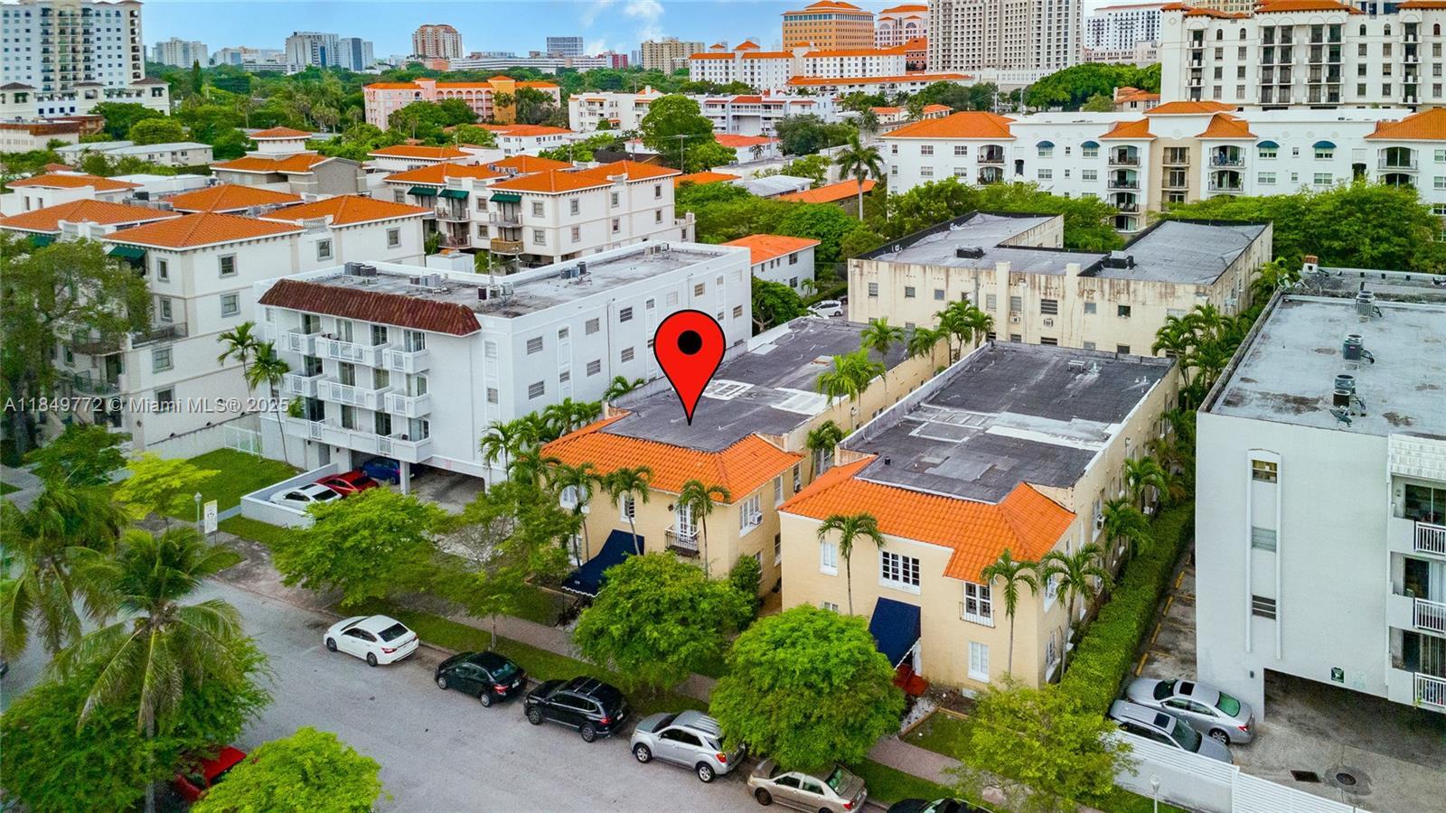 Property Photo:  124 Mendoza Ave 2A  FL 33134 