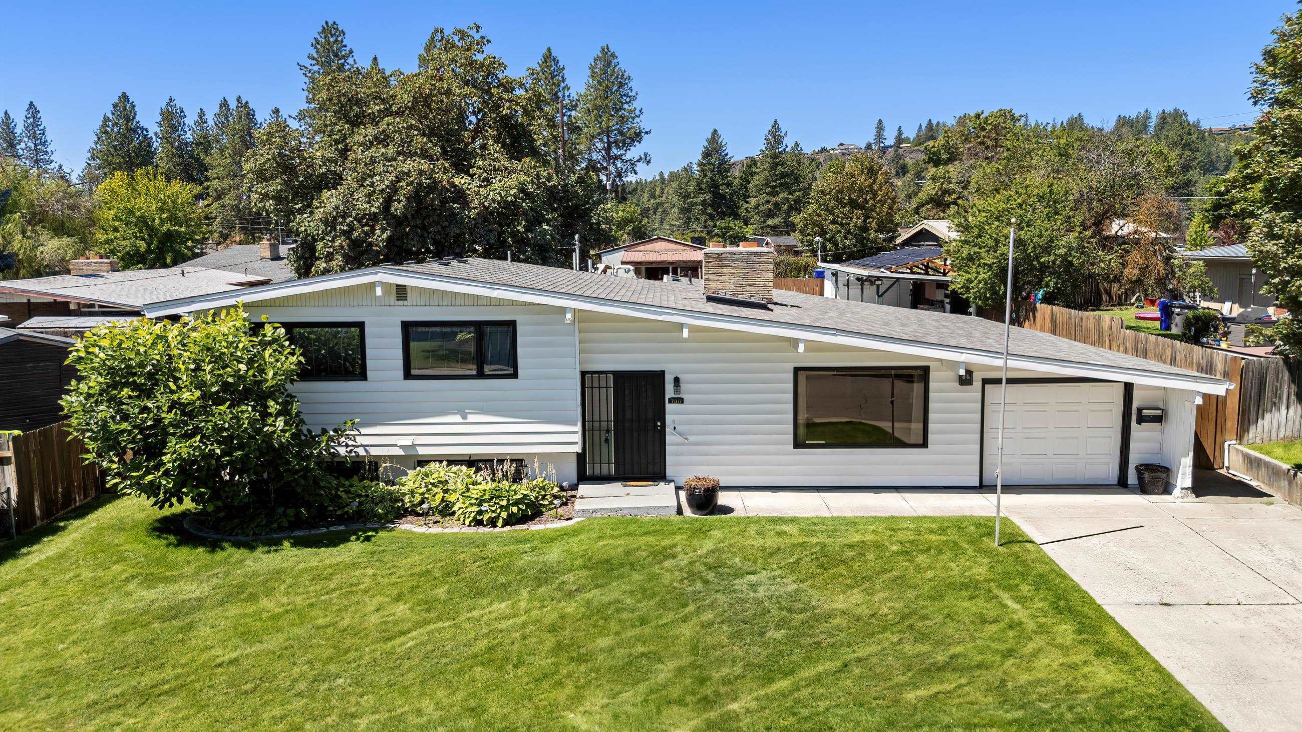 Property Photo:  7017 N Post St  WA 99208 