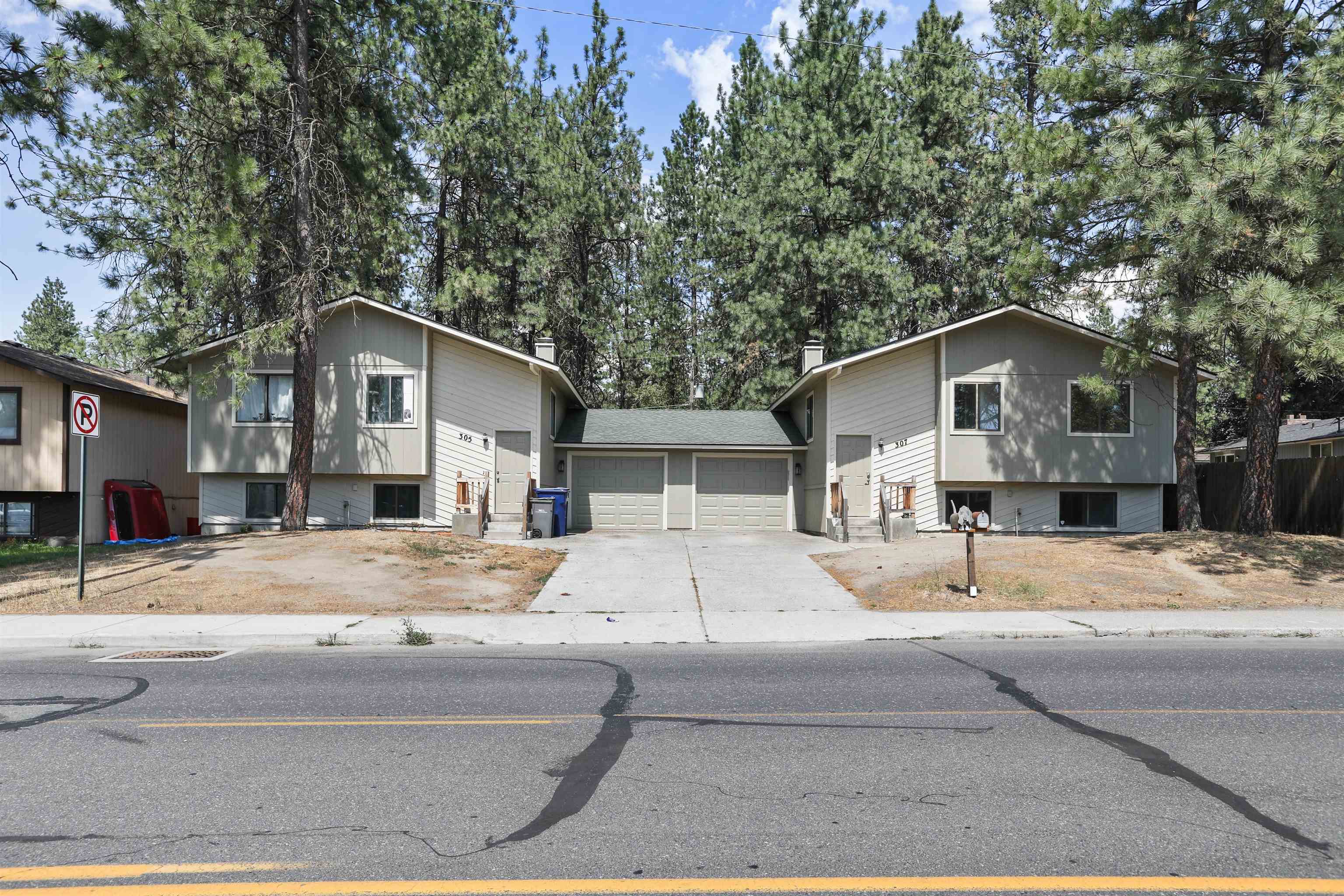 Property Photo:  307 E Hawthorne Rd 305 E Hawthorne Rd  WA 99218 
