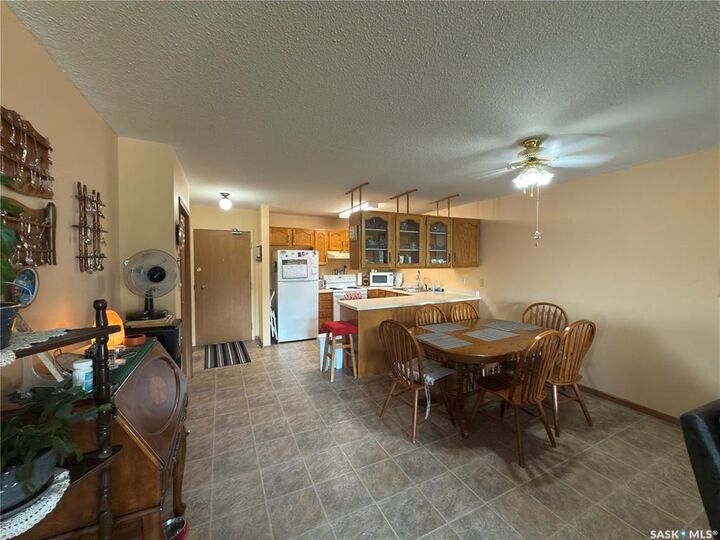 Property Photo:  255 7th Street E 303  SK S6V 0R9 