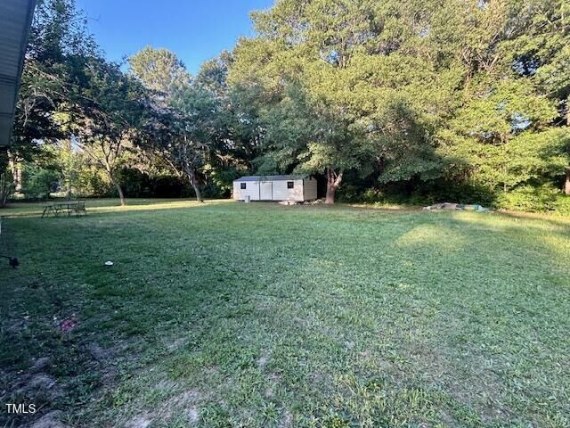 Property Photo:  1611 Blue Spring Road  NC 28304 