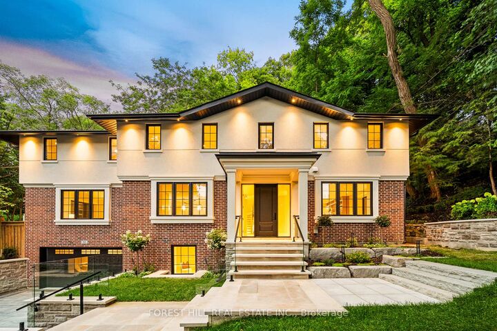 Property Photo: 52 Roxborough Drive ON M4W 1X1