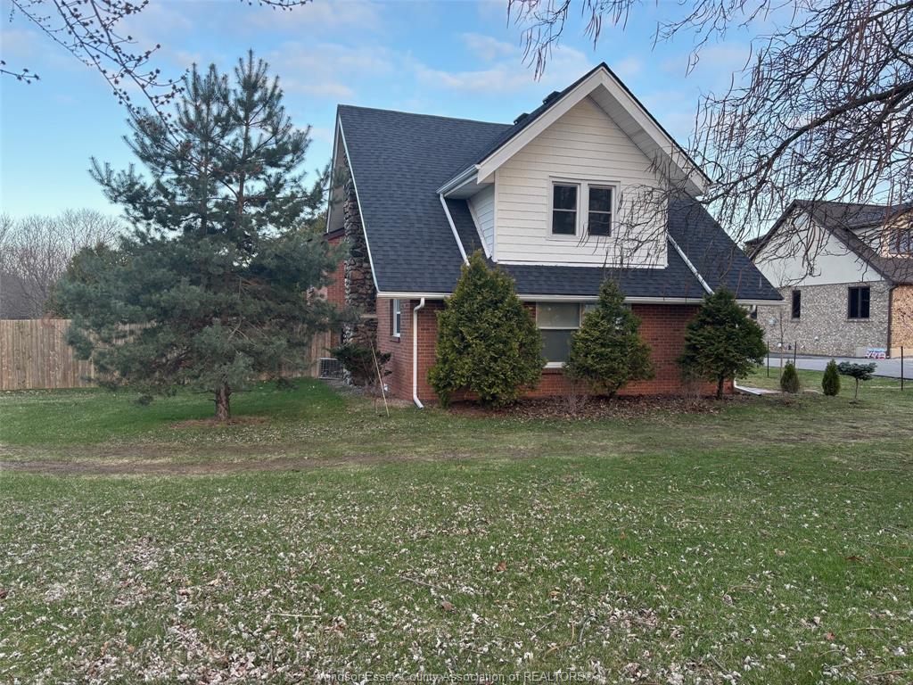 Property Photo: 1695 Division Road North ON N9Y 2Y9